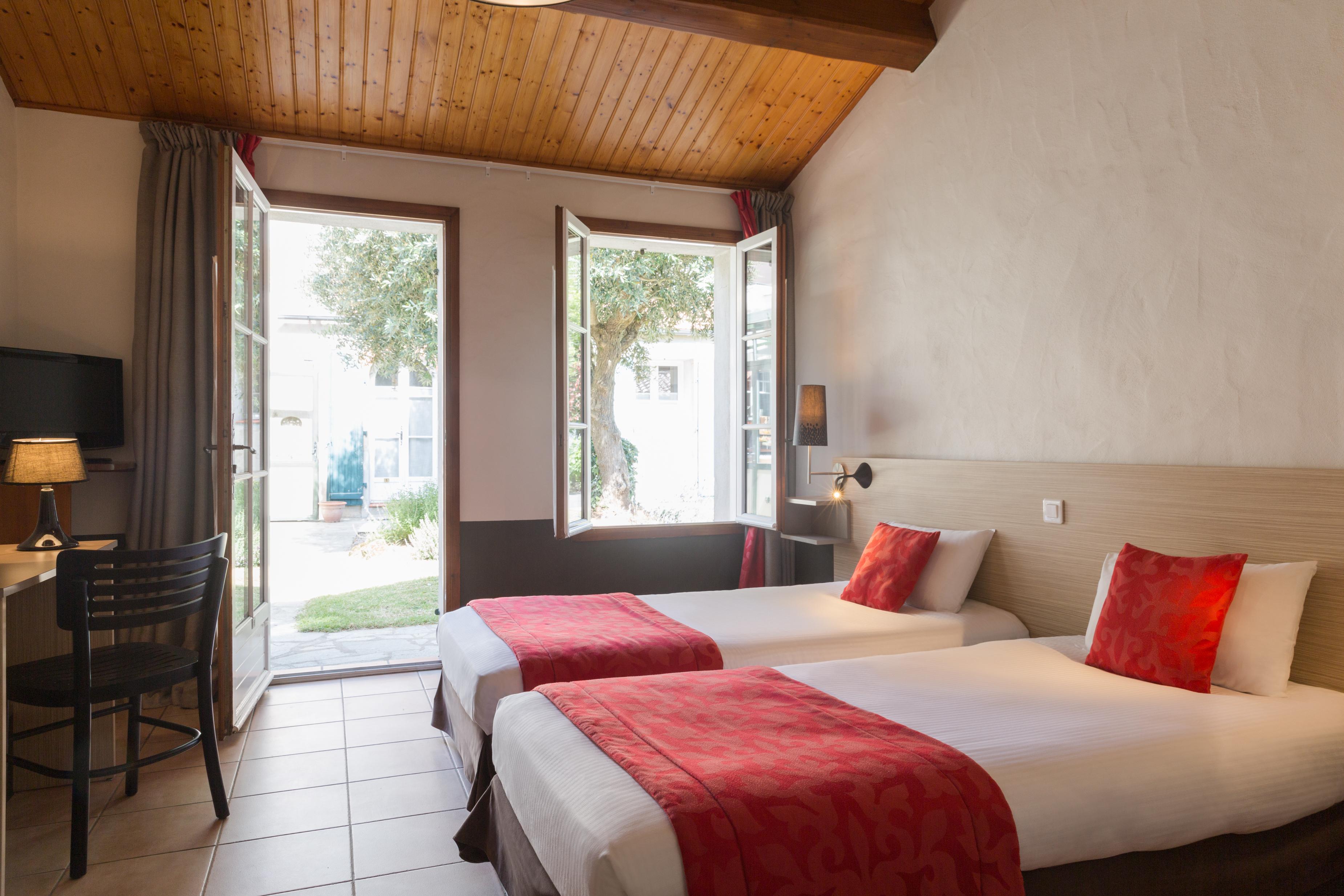 Domaine Le Martinet, The Originals Relais Hotel Bouin  Ngoại thất bức ảnh